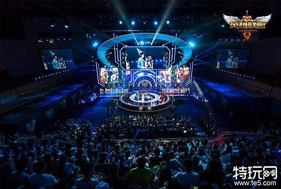 职业生涯的 职业生涯的